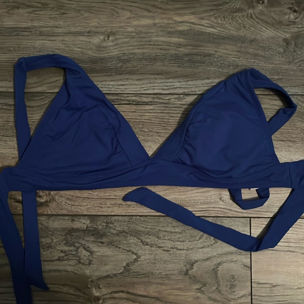 NWOT athleta triangle top